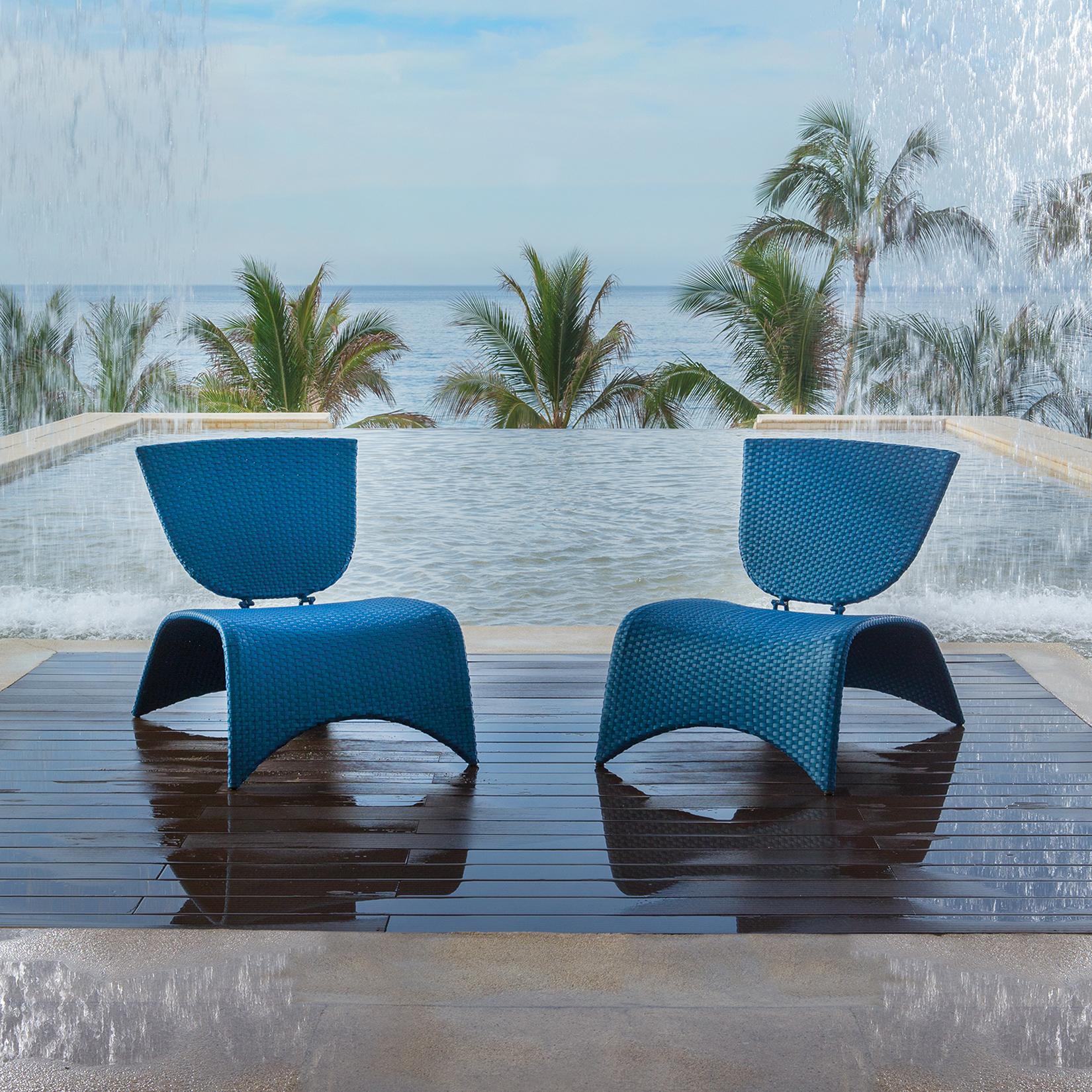 Zuma Lounge Chairs with Folding Back