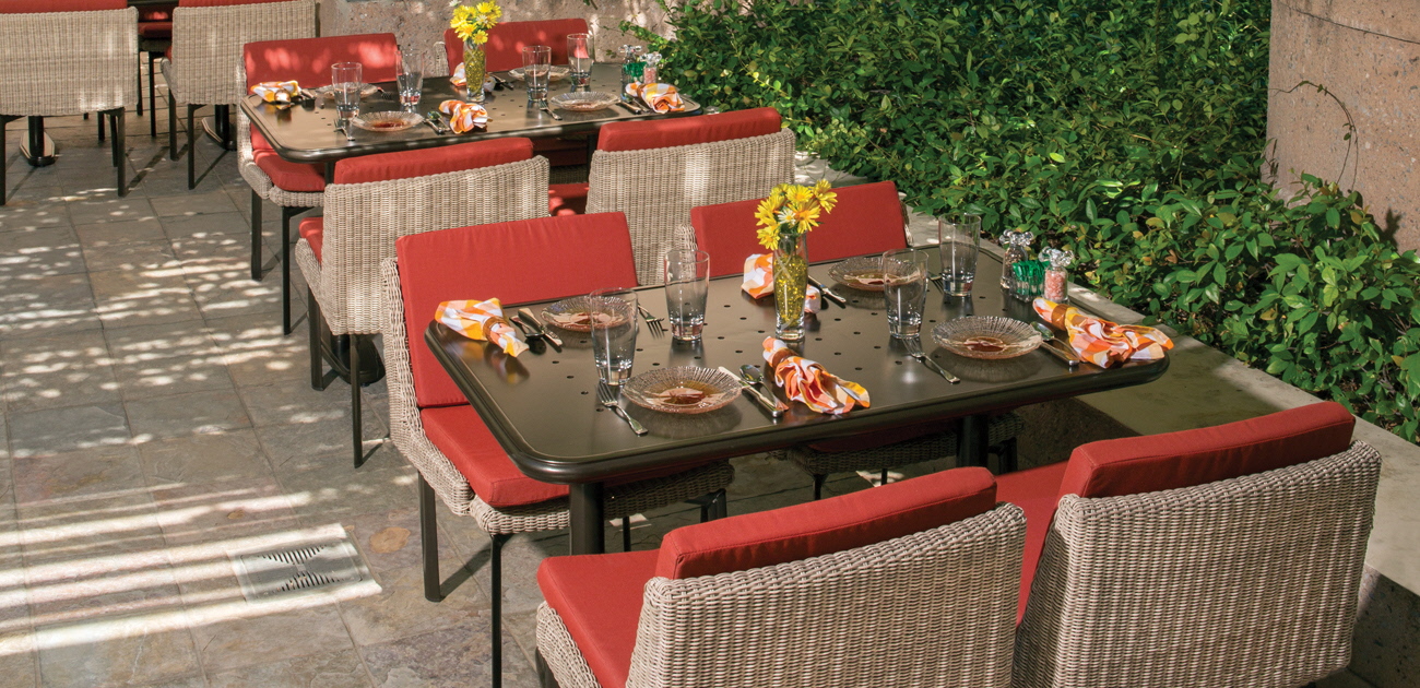 Coeur dAlene Collection Dining Sets